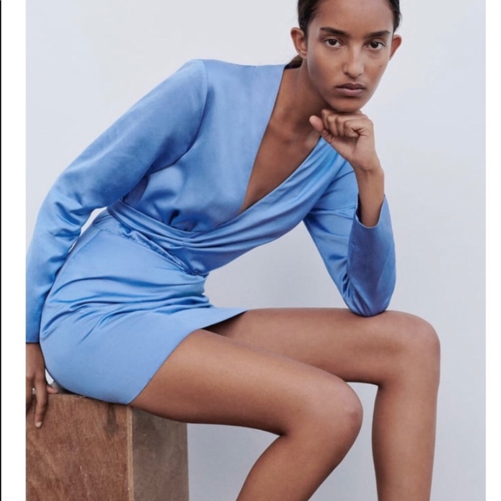 NWOT dress with knot Zara Baby Blue Satin